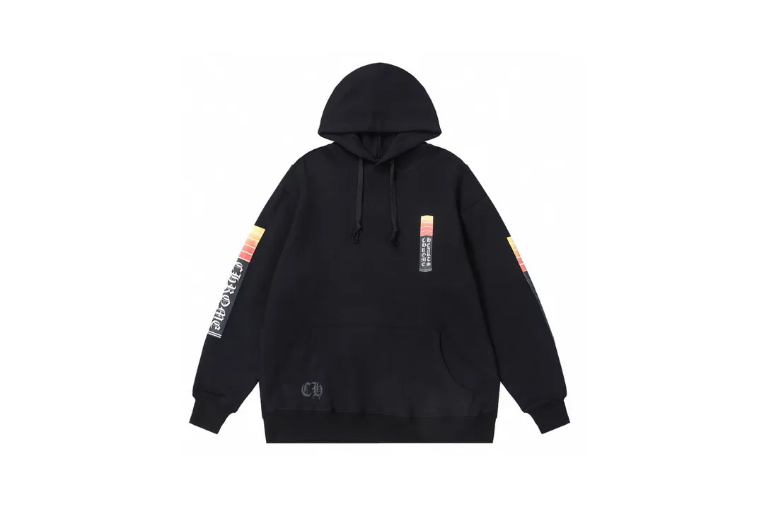 M11—P210 -Chrome Hearts/Chrome Hearts printed sweatshirt cardigan jacket -420 grams of high-density, high-quality wool, soft, delicate and skin-friendly, soft and silky to the touch, warm and skin-friendly -The hardware zipper accessories are all customized and full of details -Colour: black white -Size: S M L XL